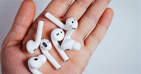 If Your AirPod Case Dies: Can You Still Listen to Music?